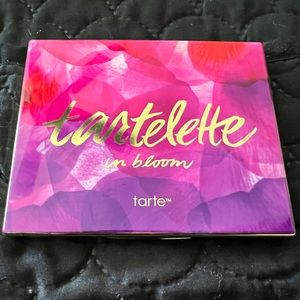 Tarte - Tartlette in Bloom eyeshadow palette
